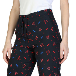 Patterned drawstring pants.