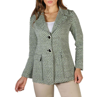 Houndstooth patterned blazer.
