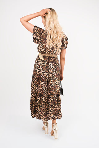 V Neck Short Sleeve Tiered Midi Dress with Belt