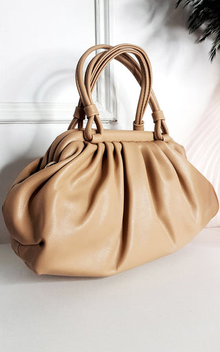 Bag with Handle Detail