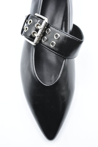 Low Heel Buckle Eyelet Strap Pointed Flat Shoes